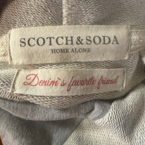 Scotch & Soda Home Alone Twisted Neck
Hoody Distressed Gray Size XL - Picture 10 of 12